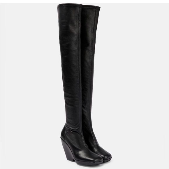 KHAITE Shoes - KHAITE Morgan over-the-knee leather boots